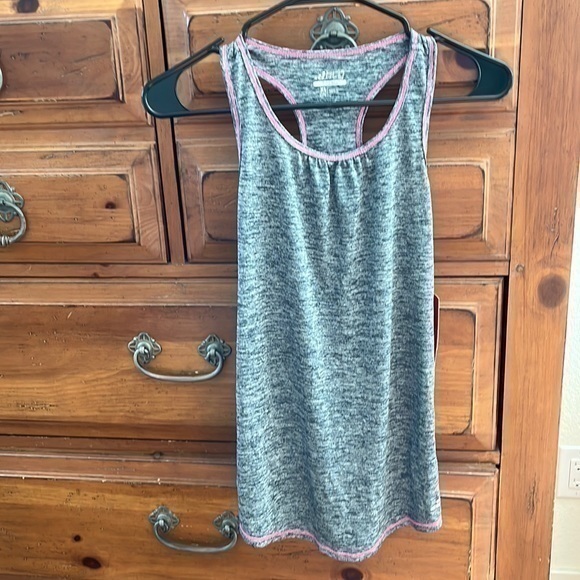 NWT Girl’s BCG Gray Athletic Top size XL - Picture 1 of 4